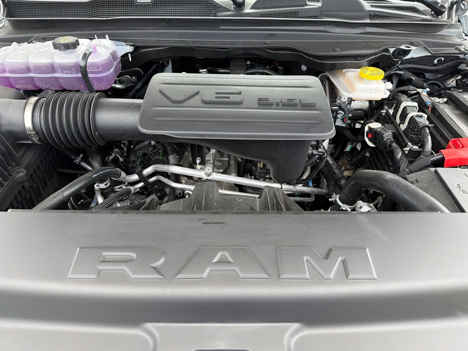 2026 RAM Ram 1500 RAM 1500 EXPRESS CREW CAB 4X2 5'7' BOX