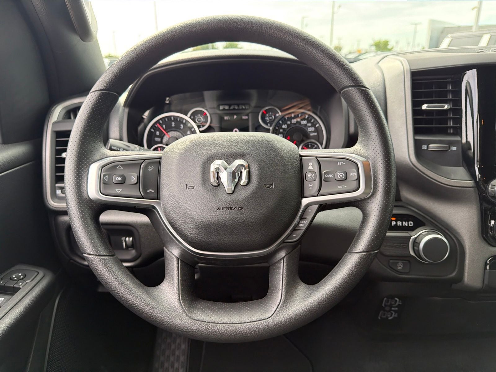 2026 RAM Ram 1500 RAM 1500 EXPRESS CREW CAB 4X2 5'7' BOX