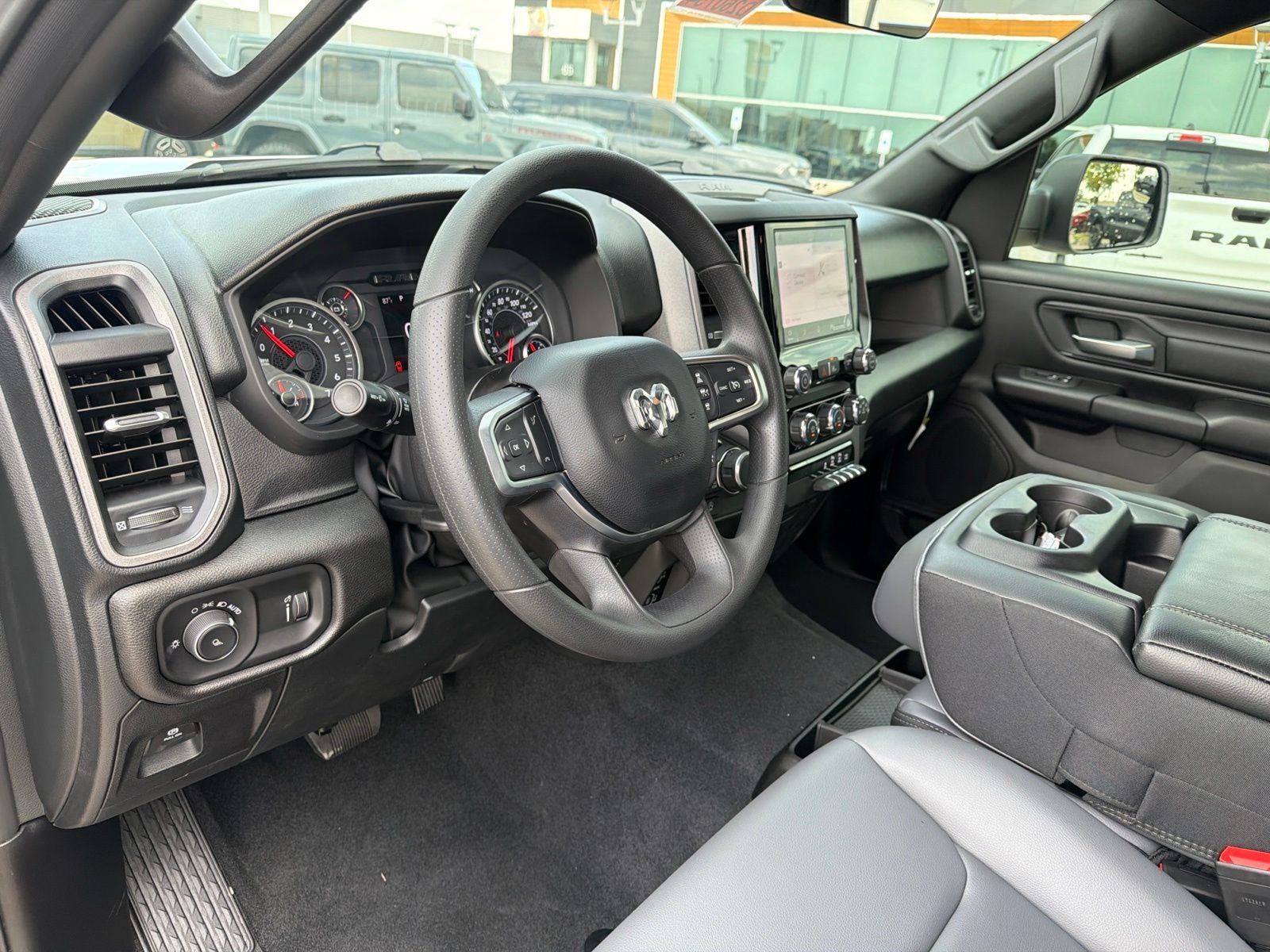 2026 RAM Ram 1500 RAM 1500 TRADESMAN CREW CAB 4X4 5'7' BOX