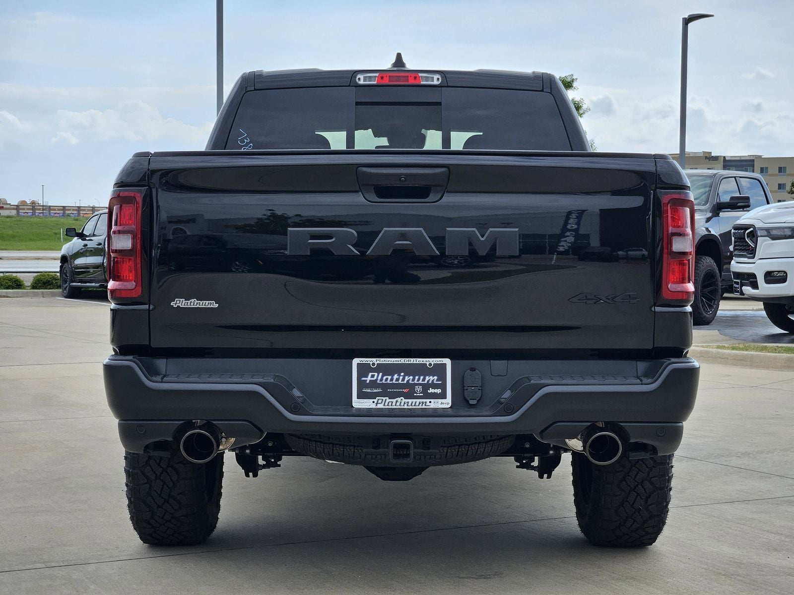 2026 RAM Ram 1500 RAM 1500 WARLOCK CREW CAB 4X4 5'7' BOX