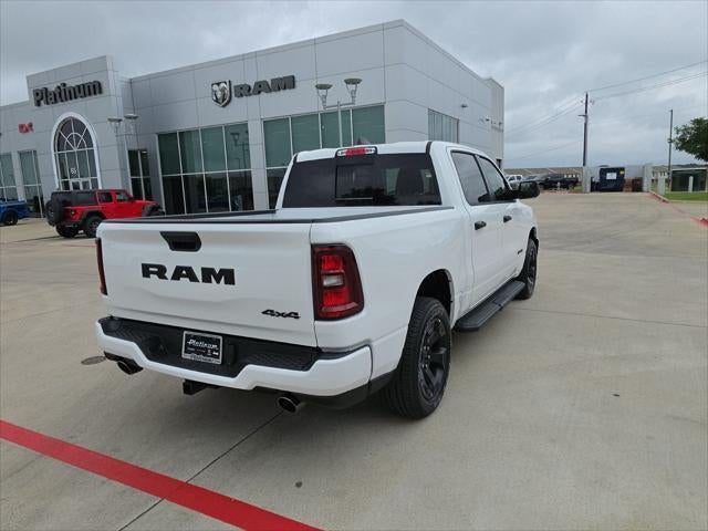 2026 RAM Ram 1500 RAM 1500 EXPRESS CREW CAB 4X4 5'7' BOX