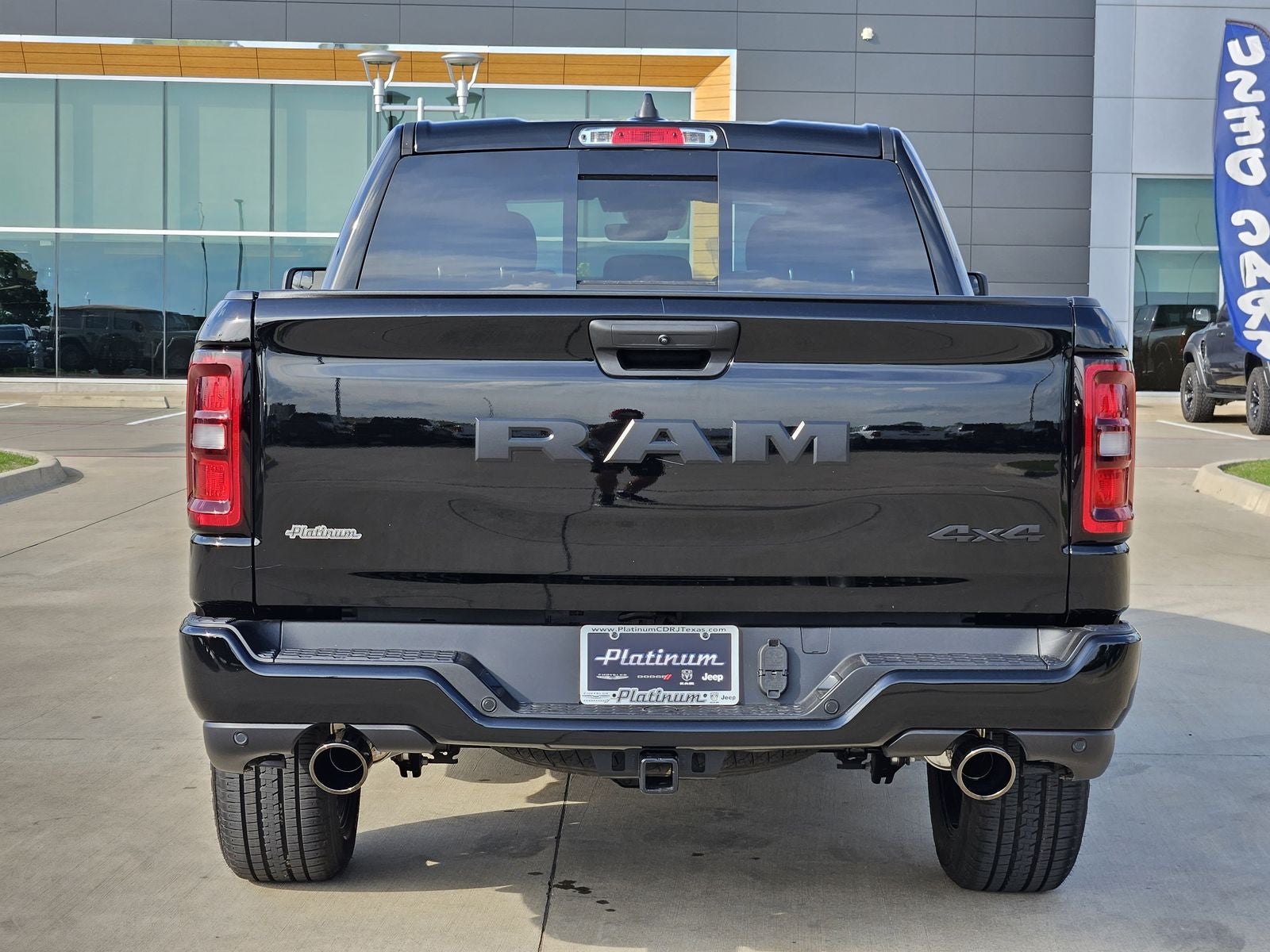 2026 RAM Ram 1500 RAM 1500 EXPRESS CREW CAB 4X4 5'7' BOX