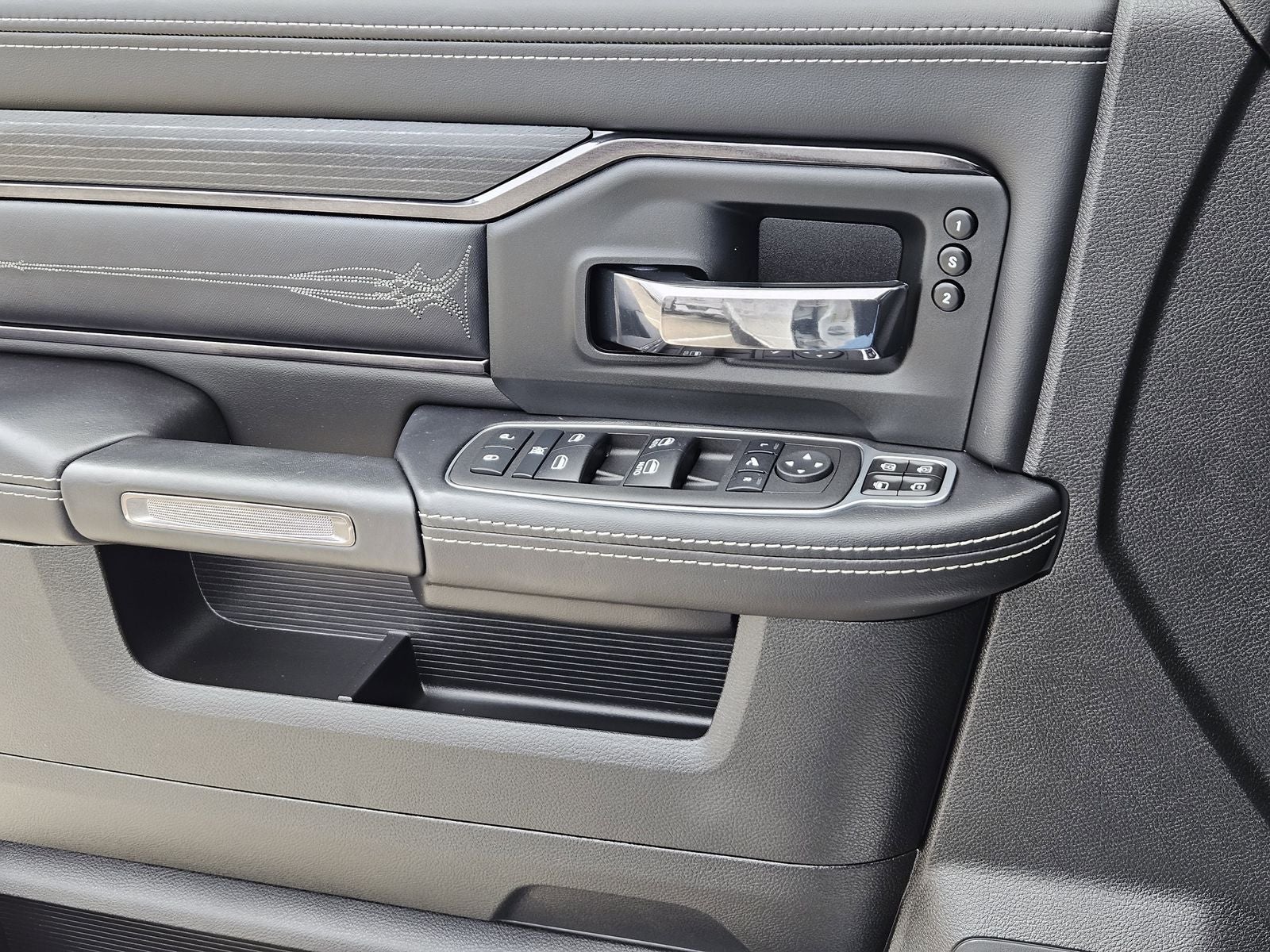 2024 RAM Ram 2500 Limited Crew Cab 4x4 6'4' Box