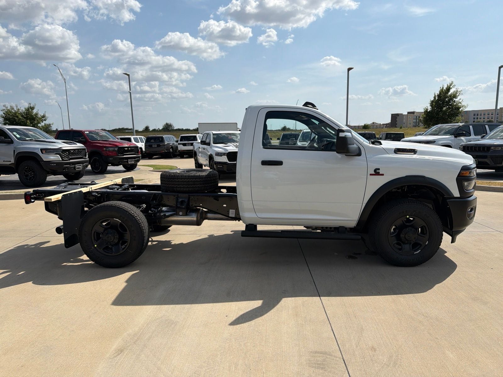 2026 RAM 3500 Chassis RAM 3500 TRADESMAN CHASSIS REGULAR CAB 4X4 60' CA