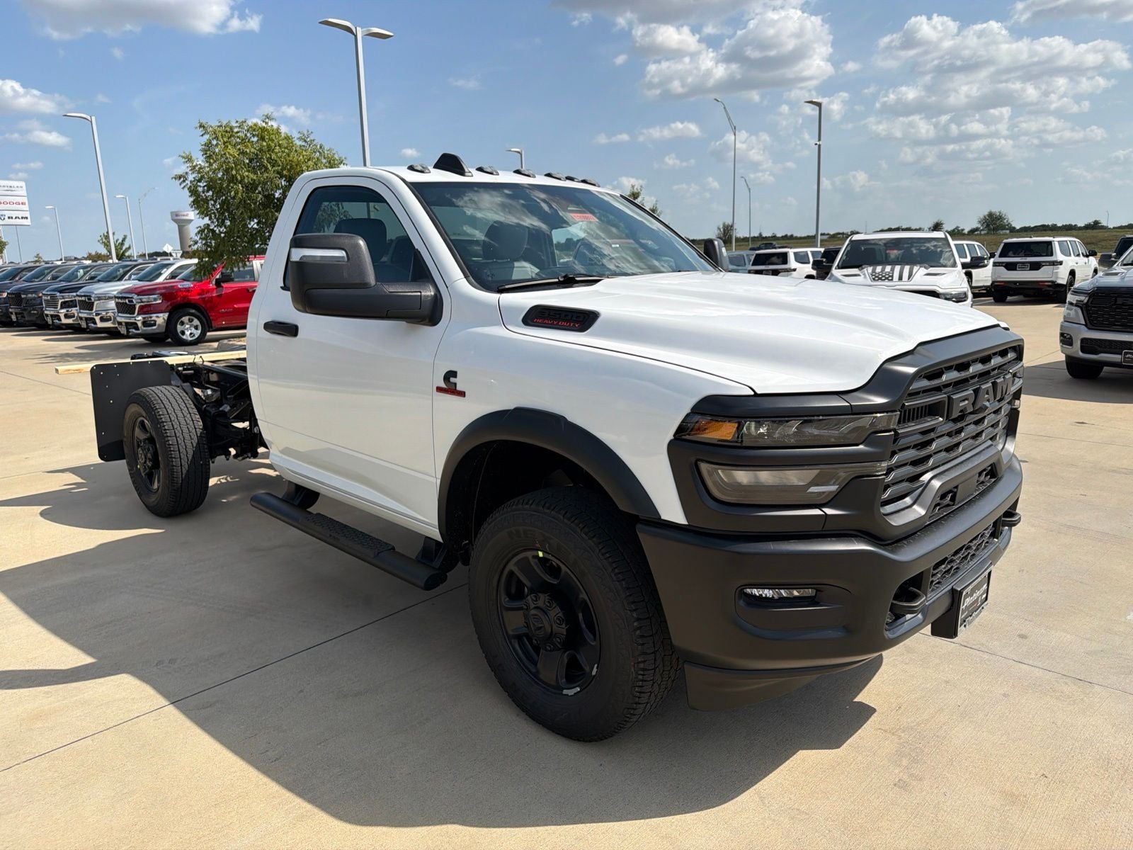 2026 RAM 3500 Chassis RAM 3500 TRADESMAN CHASSIS REGULAR CAB 4X4 60' CA