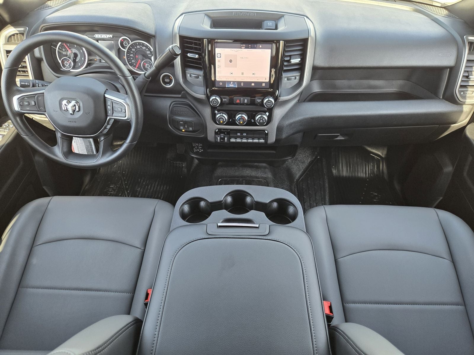 2026 RAM Ram 5500 Chassis Cab RAM 5500 TRADESMAN CHASSIS CREW CAB 4X4 84' CA