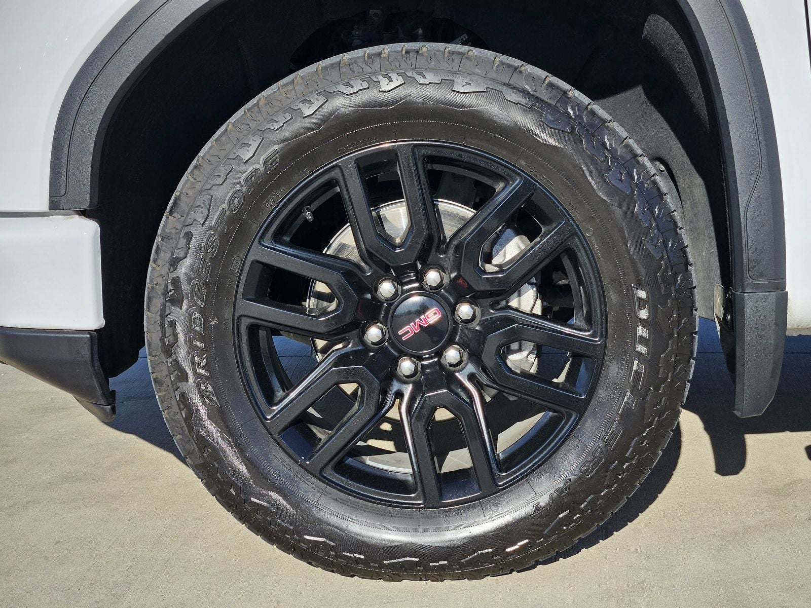 2024 GMC Sierra 1500 4WD Crew Cab Short Box Elevation with 3SB