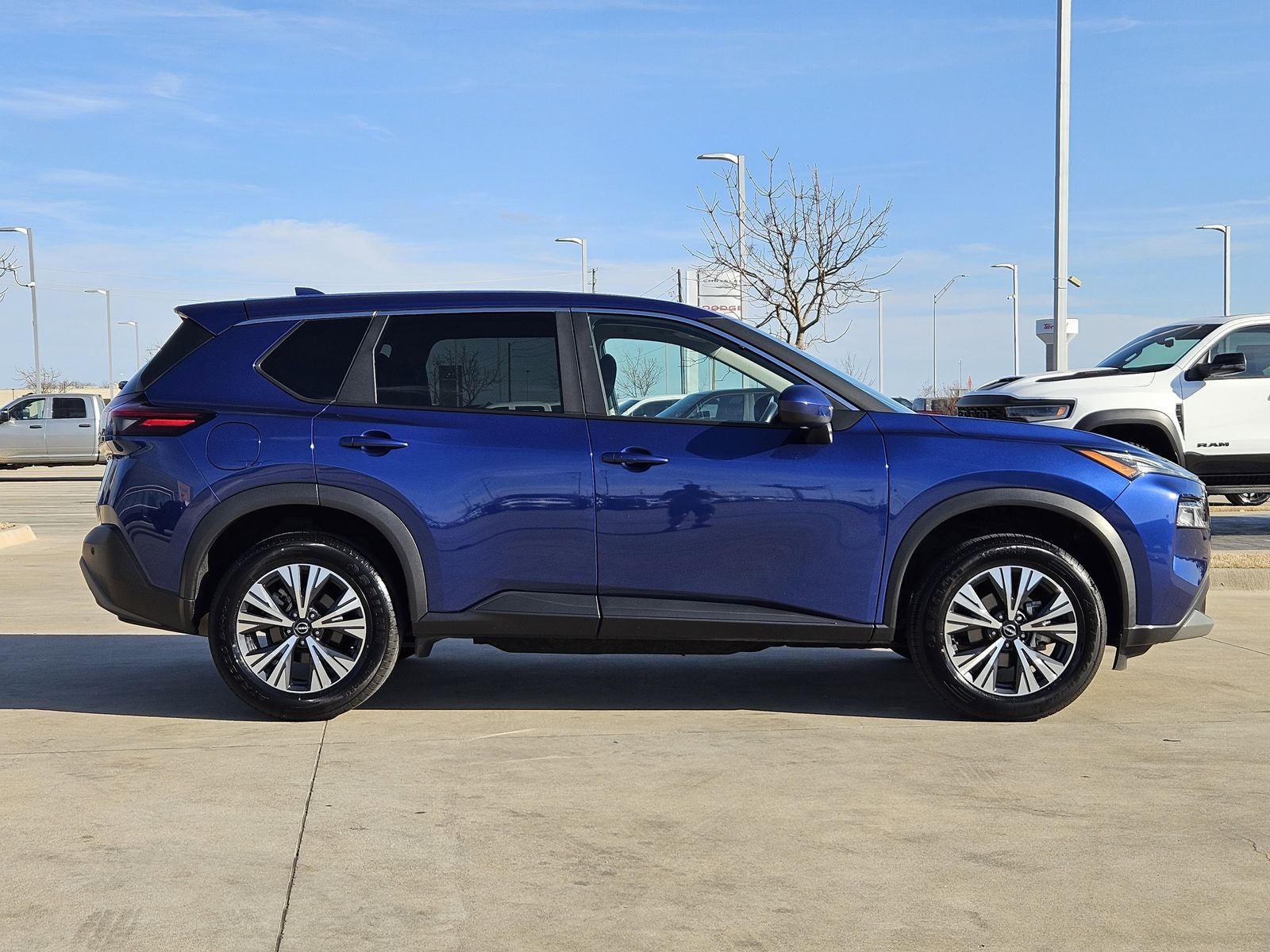 2023 Nissan Rogue SV FWD