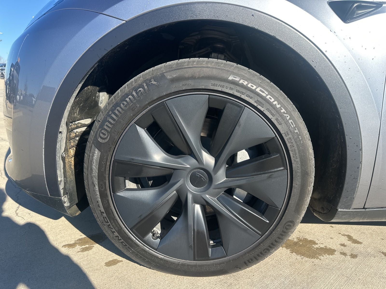 2025 Tesla Model Y Long Range Dual Motor Rear-Wheel Drive
