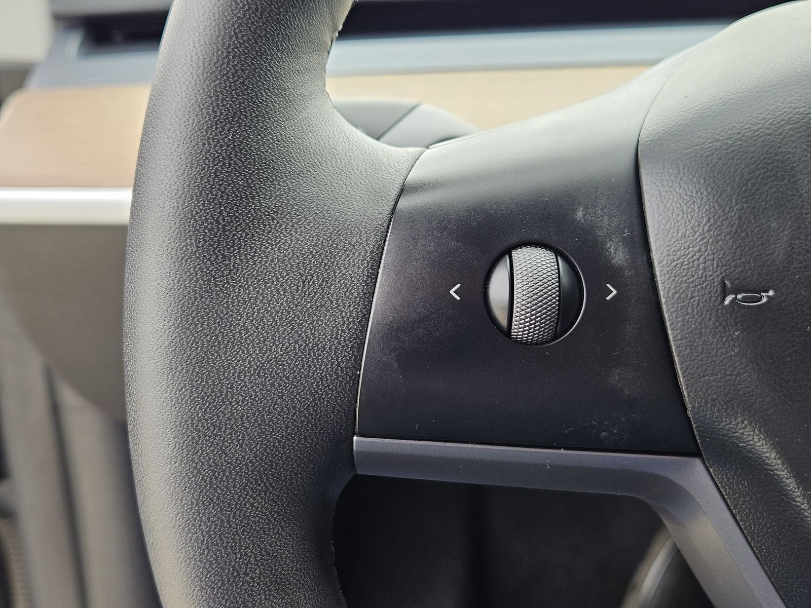 2025 Tesla Model Y Long Range Dual Motor Rear-Wheel Drive