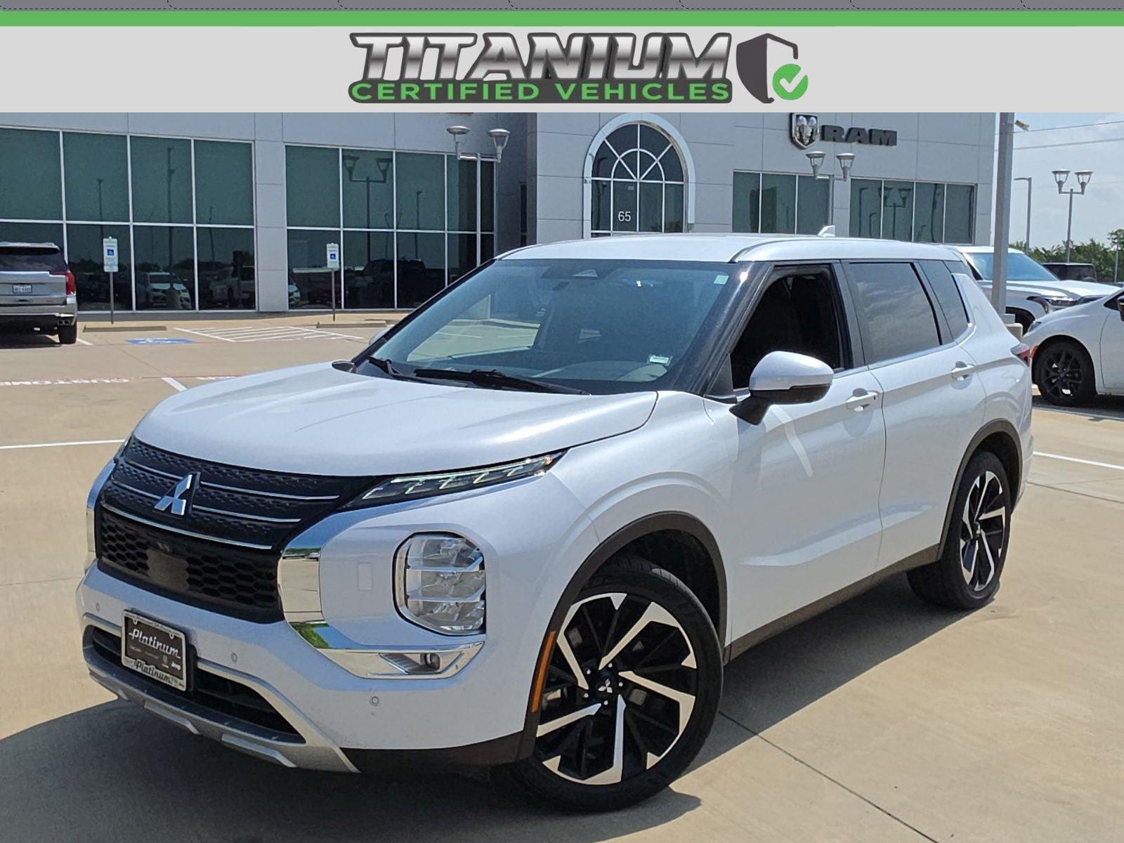 2024 Mitsubishi Outlander SE S-AWC's photo