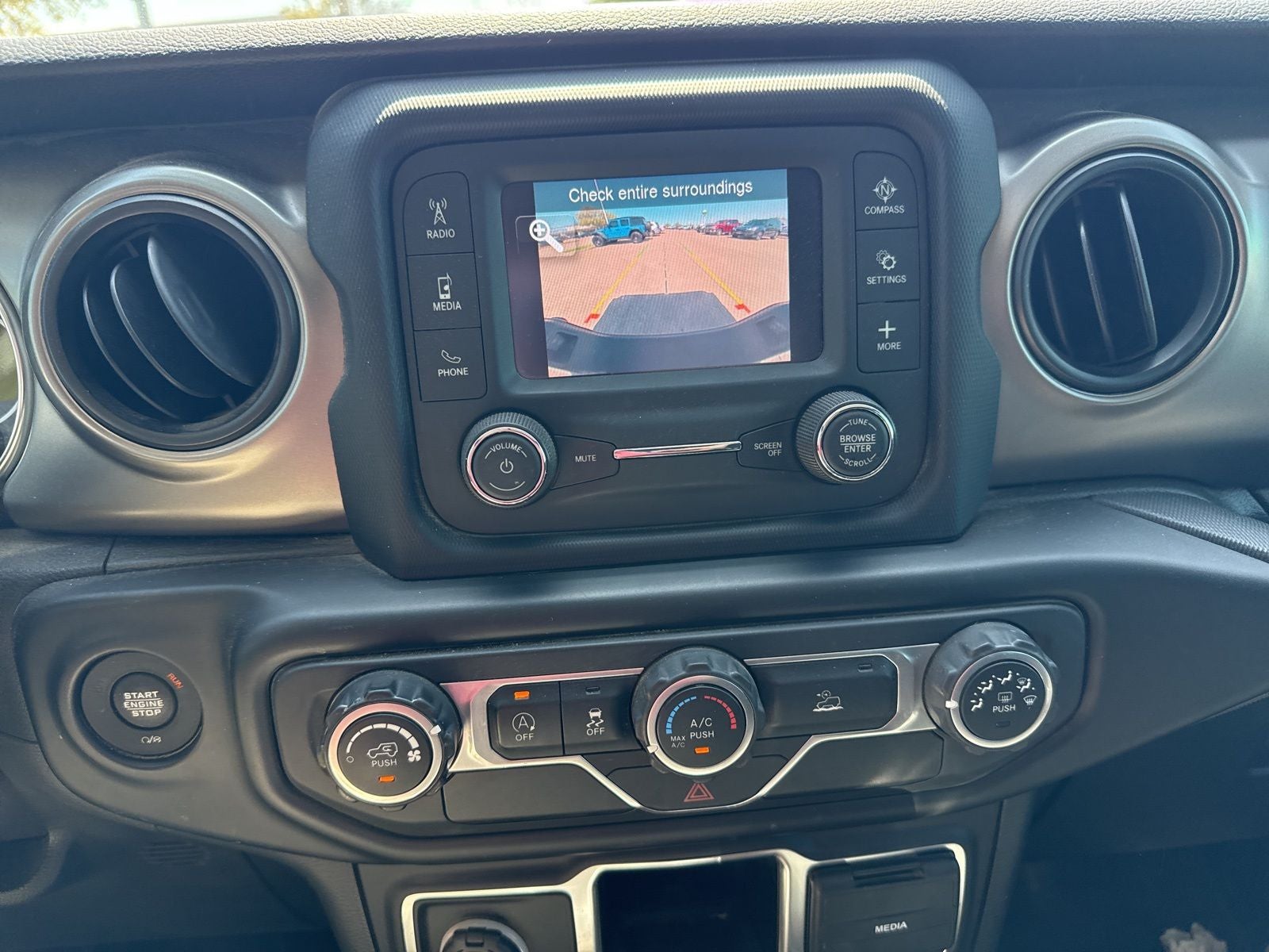 2021 Jeep Gladiator Sport