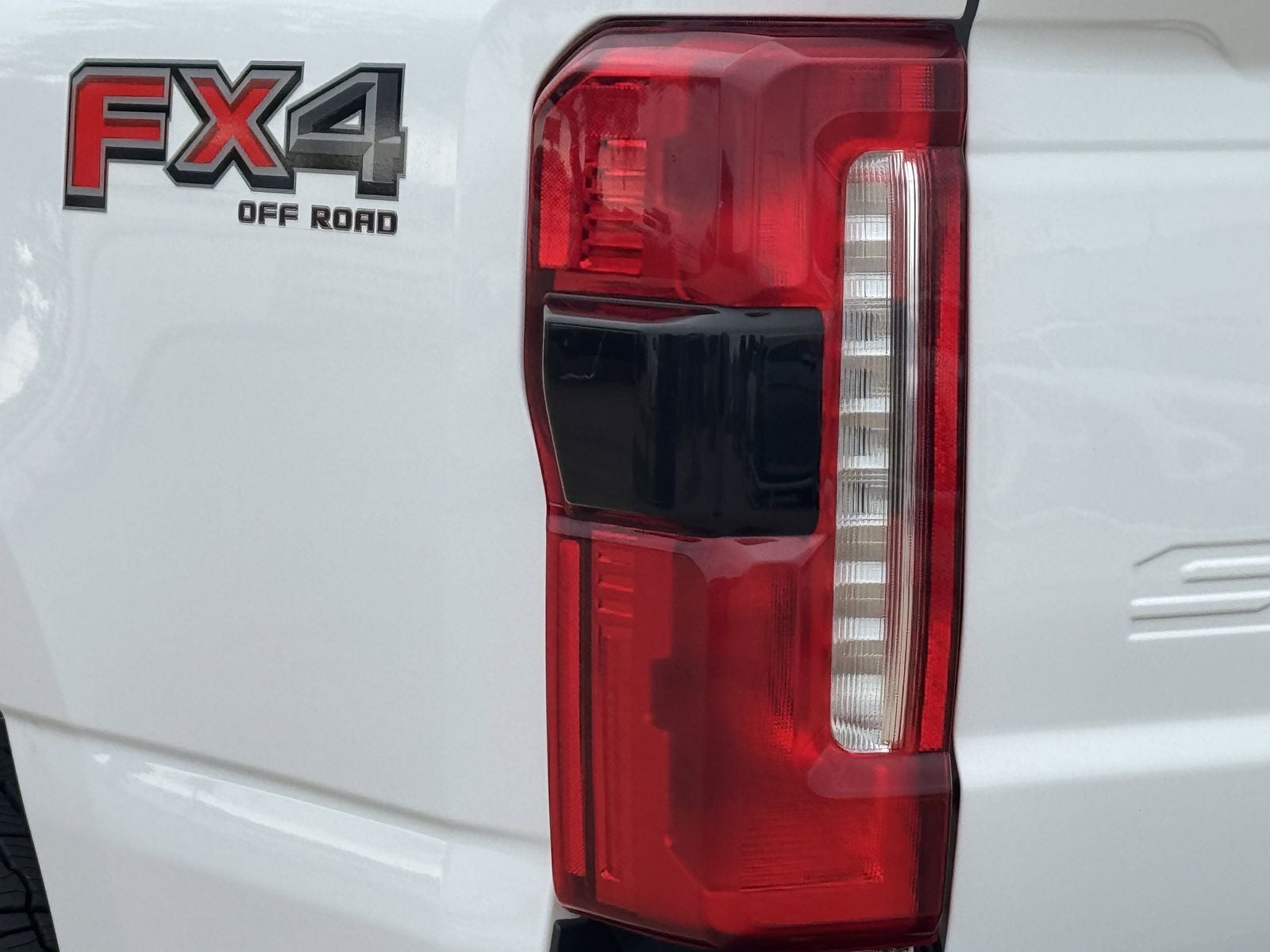 2023 Ford F-350SD Lariat