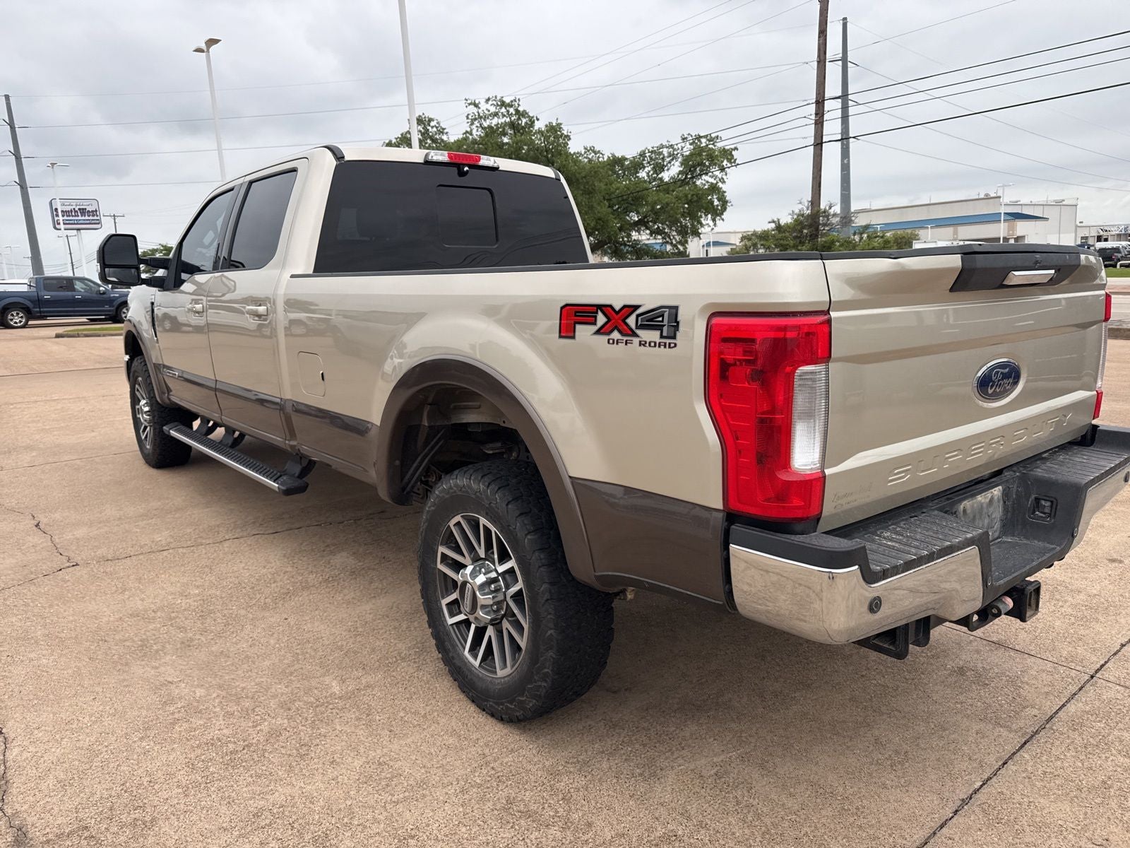 2017 Ford F-350SD Lariat