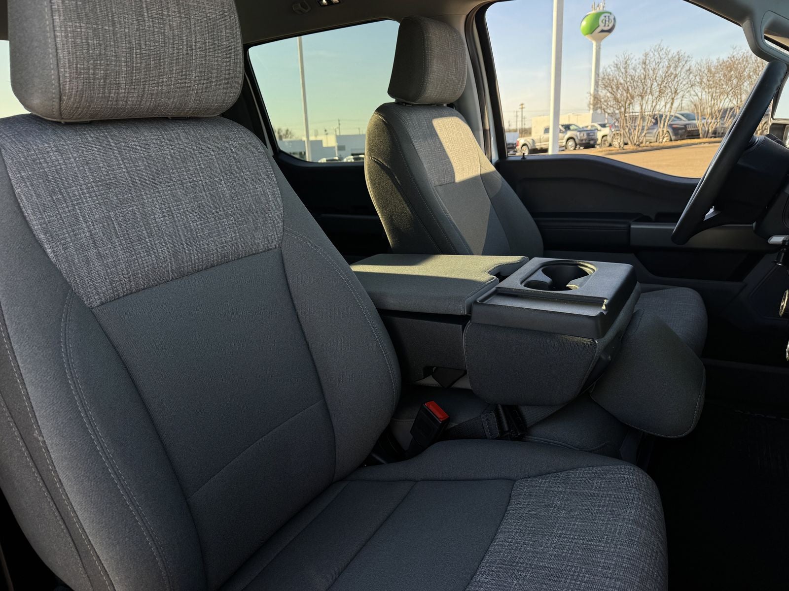 2025 Ford F-350SD XLT DRW