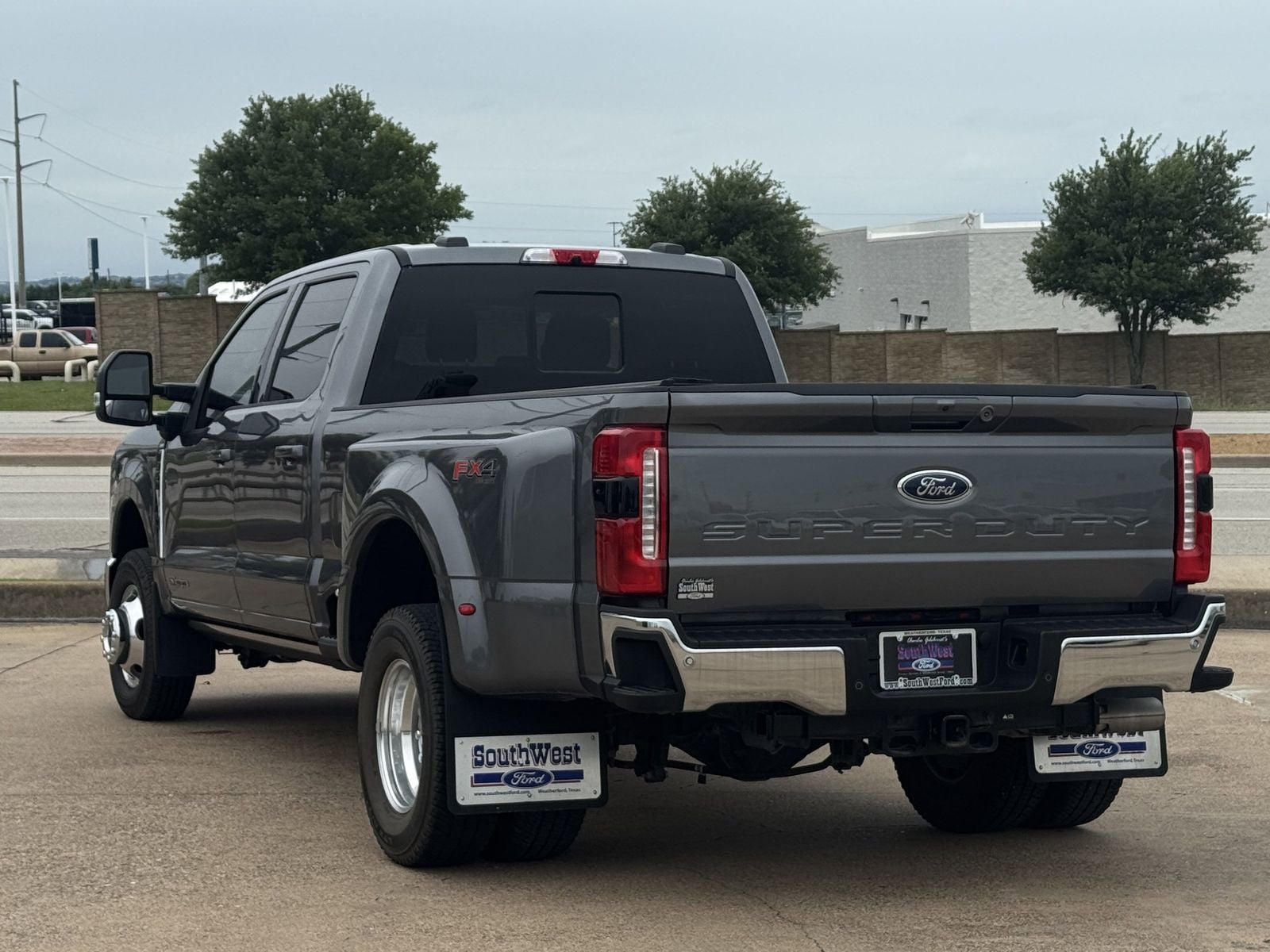 2024 Ford F-350SD Lariat DRW