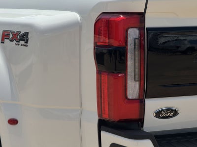 2025 Ford F-450SD Platinum DRW