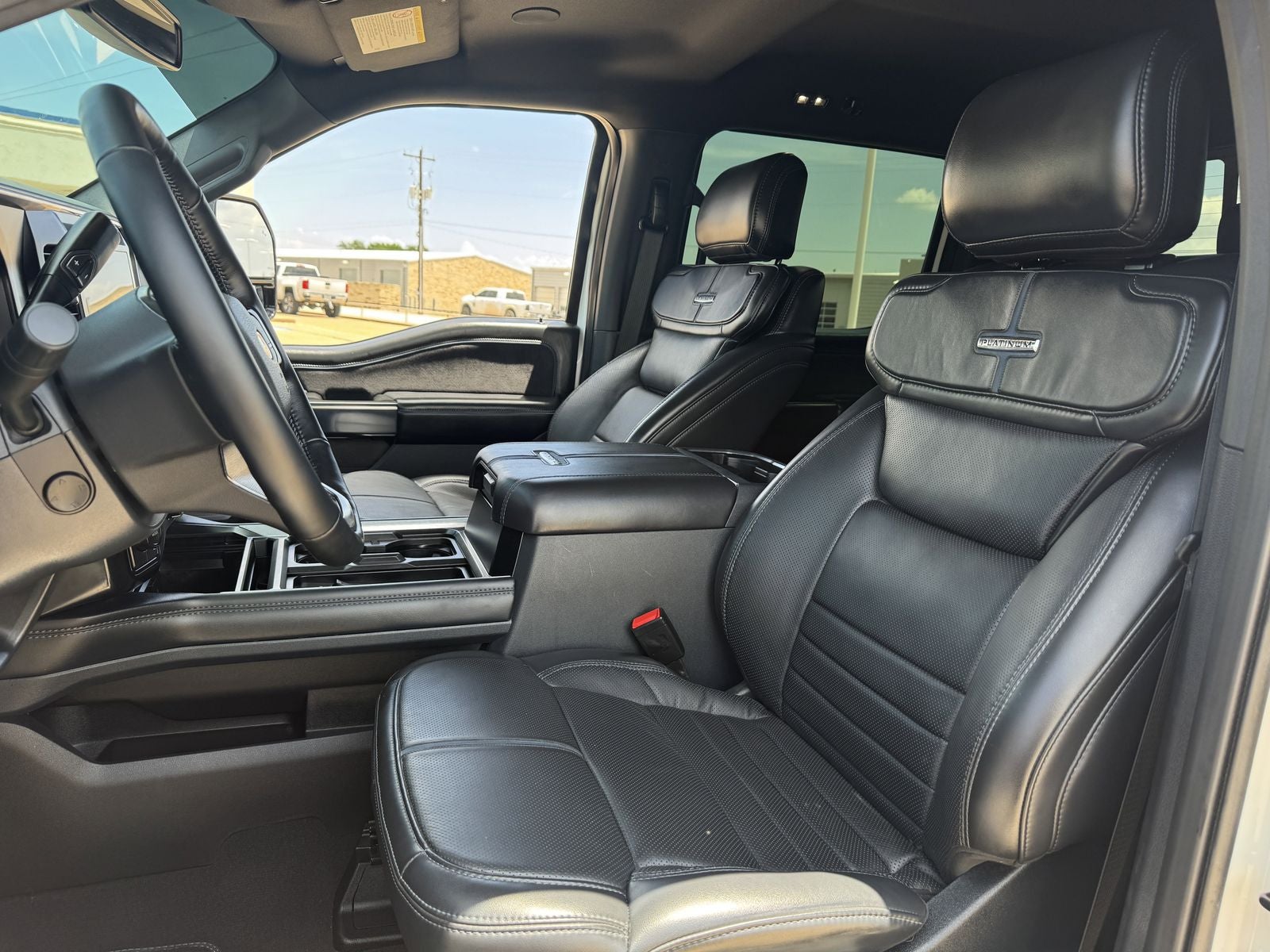 2025 Ford F-450SD Platinum DRW