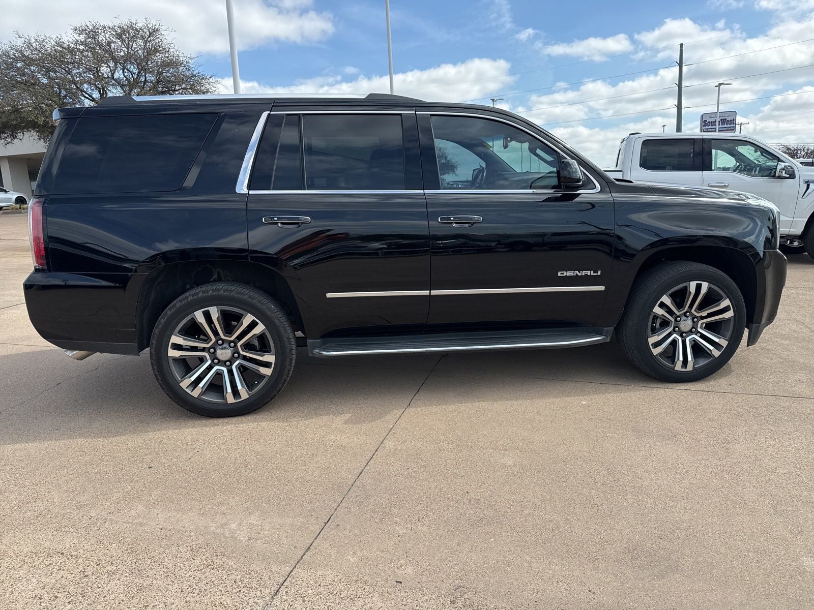 2018 GMC Yukon Denali