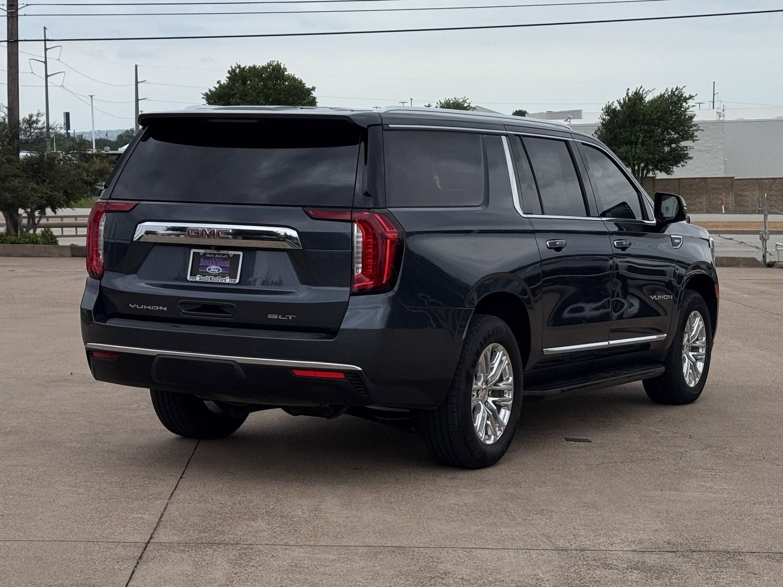 2021 GMC Yukon XL SLT