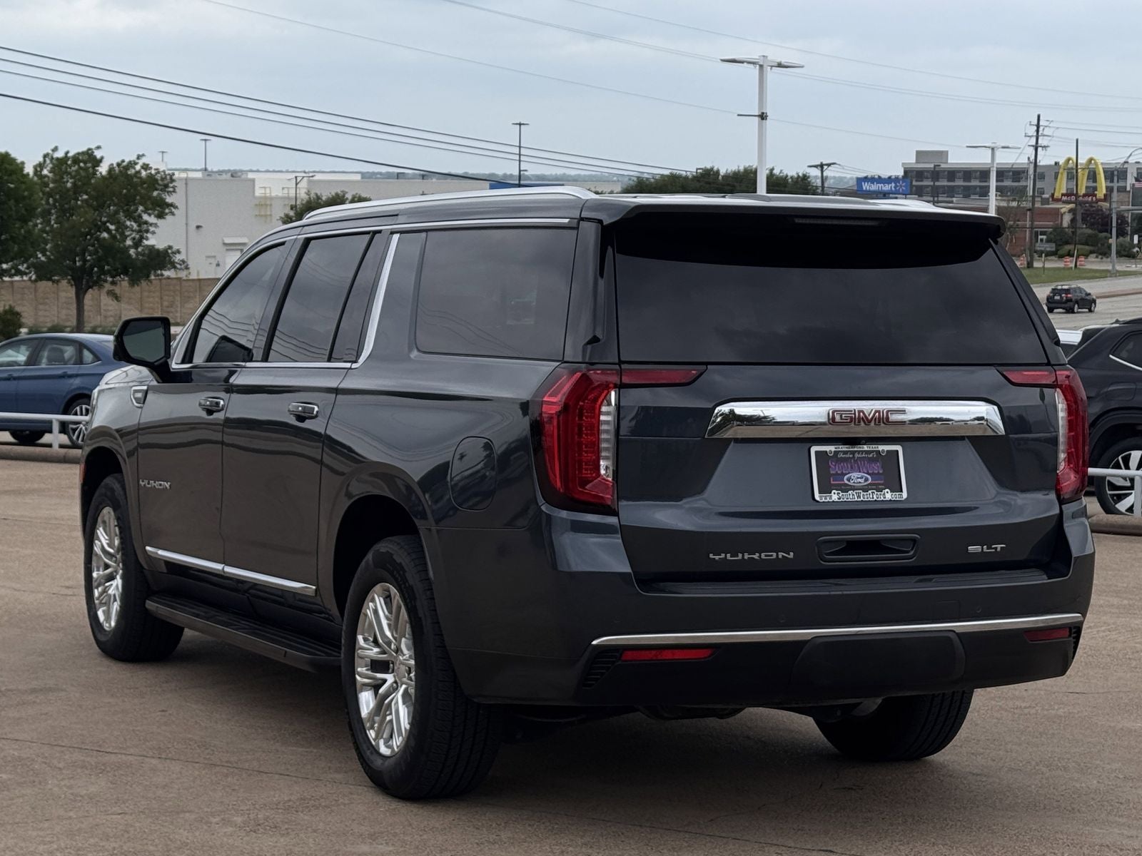 2021 GMC Yukon XL SLT