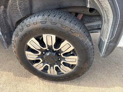 2025 GMC Sierra 2500HD Denali