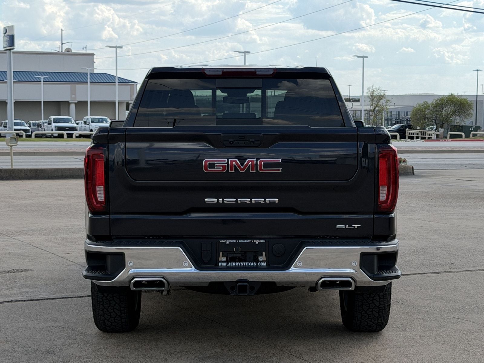 2025 GMC Sierra 1500 SLT