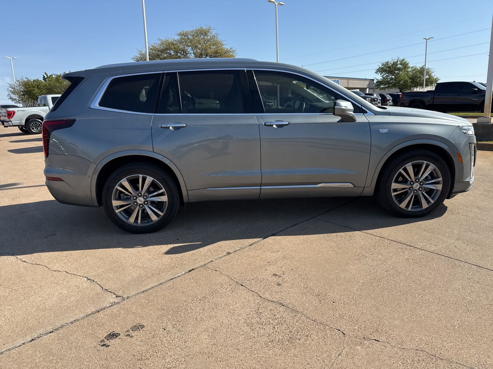 2023 Cadillac XT6 Premium Luxury