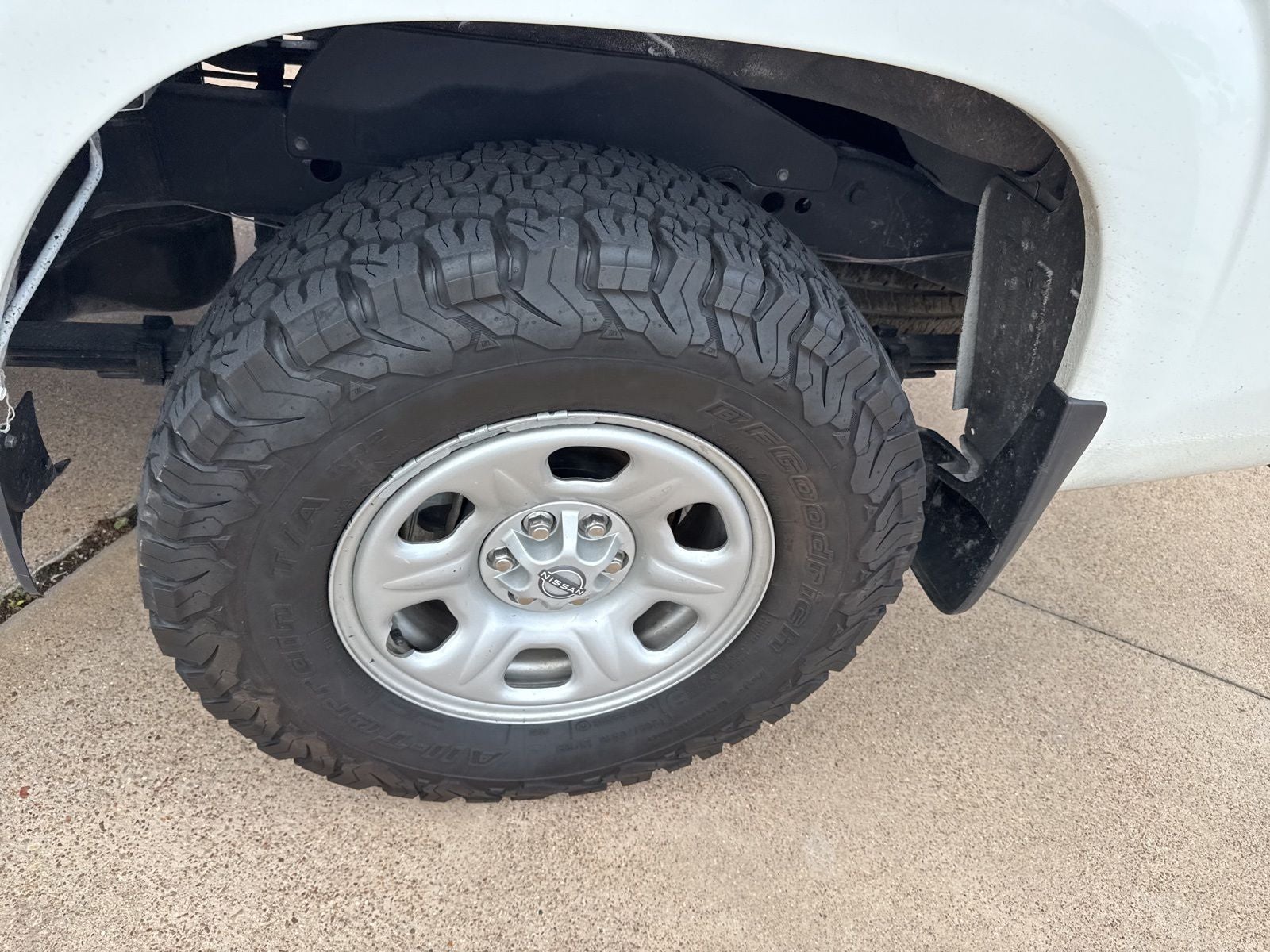 2023 Nissan Frontier S