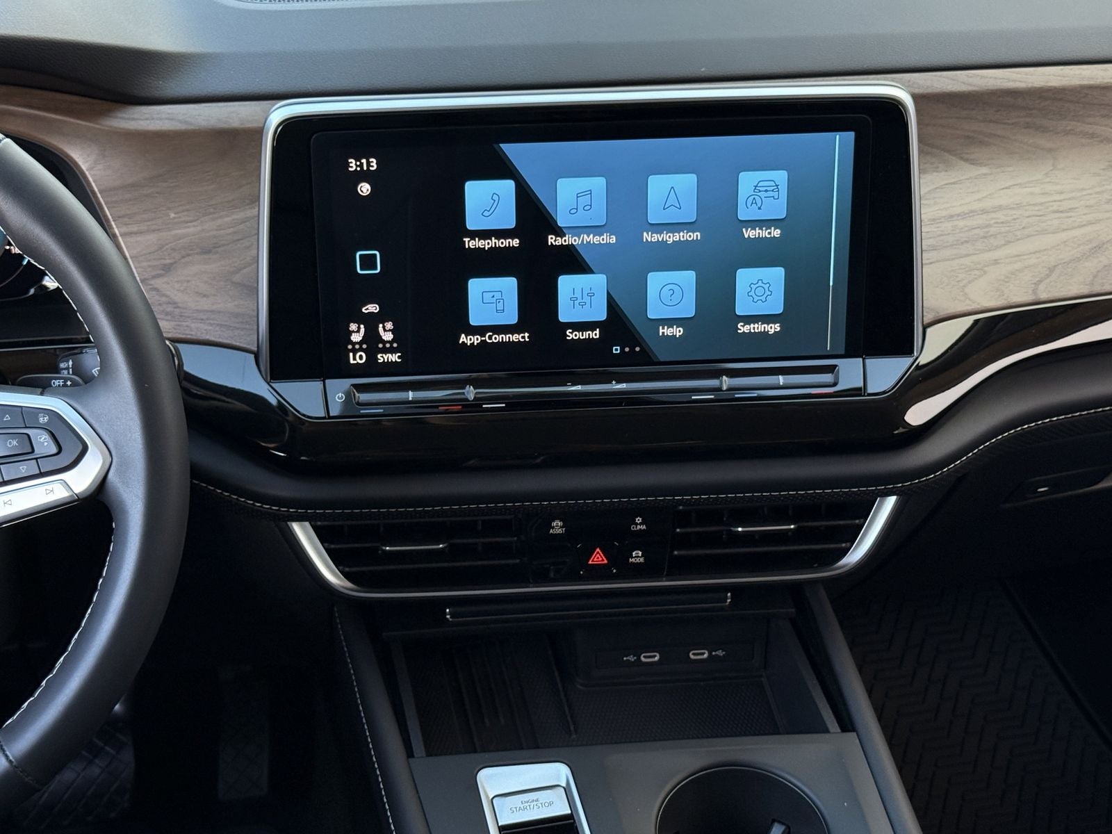 2025 Volkswagen Atlas 2.0T SE