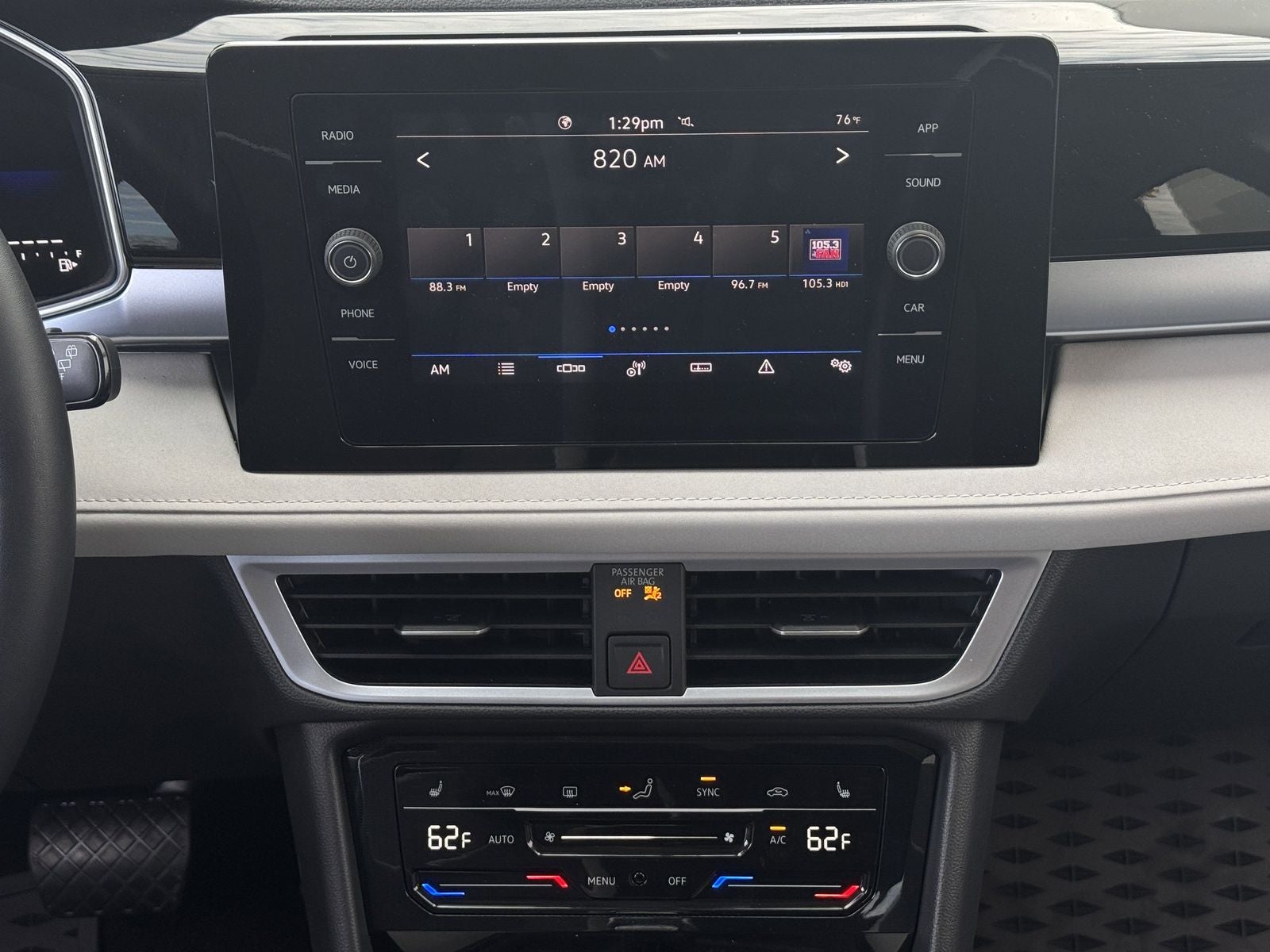 2025 Volkswagen Taos 1.5T SE