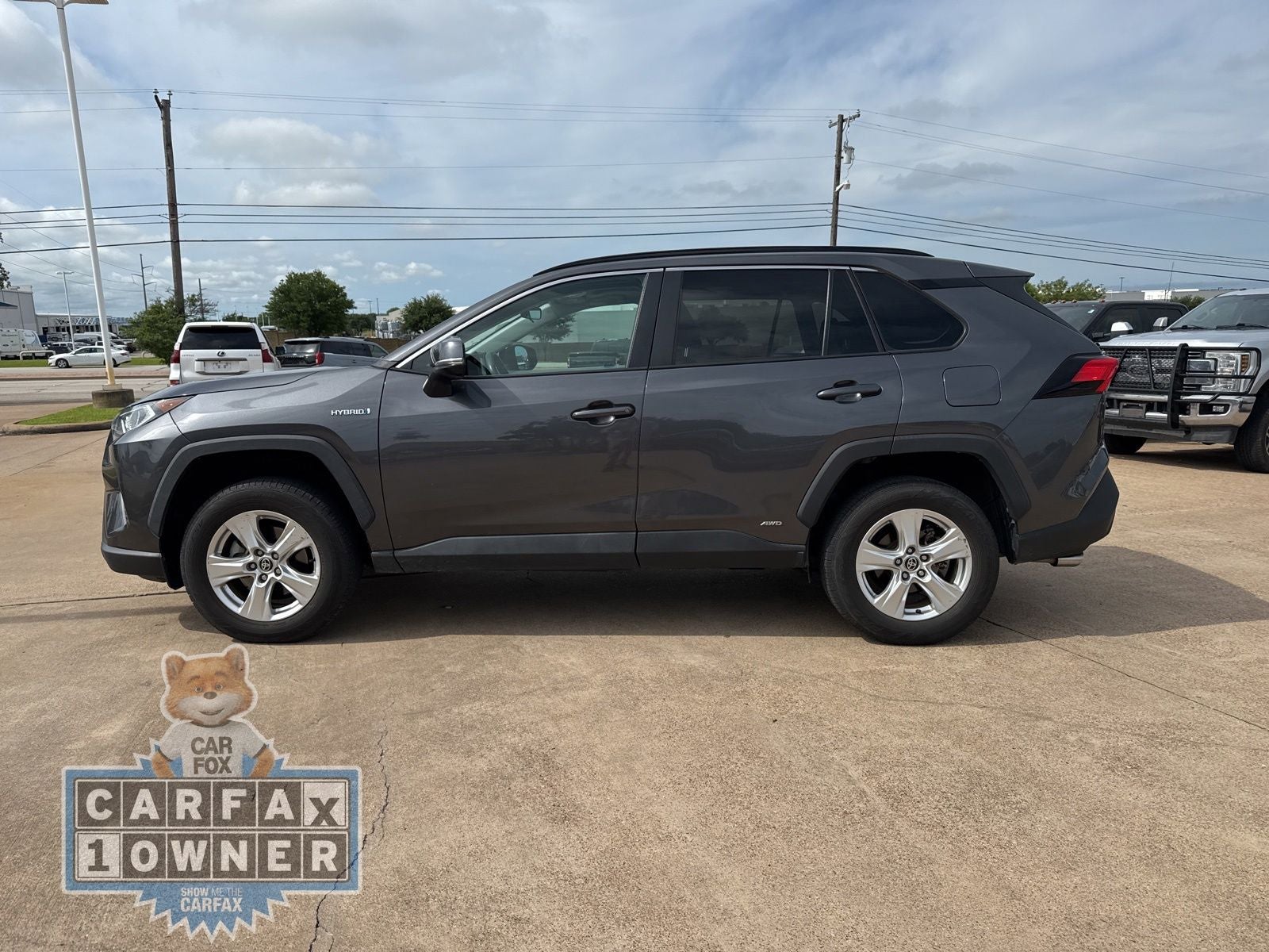 2021 Toyota RAV4 Hybrid XLE