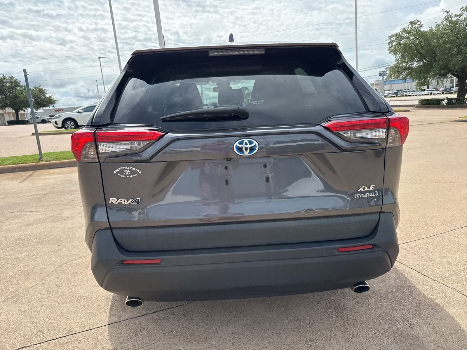 2021 Toyota RAV4 Hybrid XLE