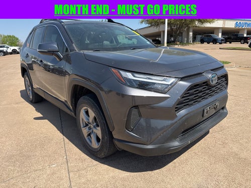 2022 Toyota RAV4 Hybrid XLE