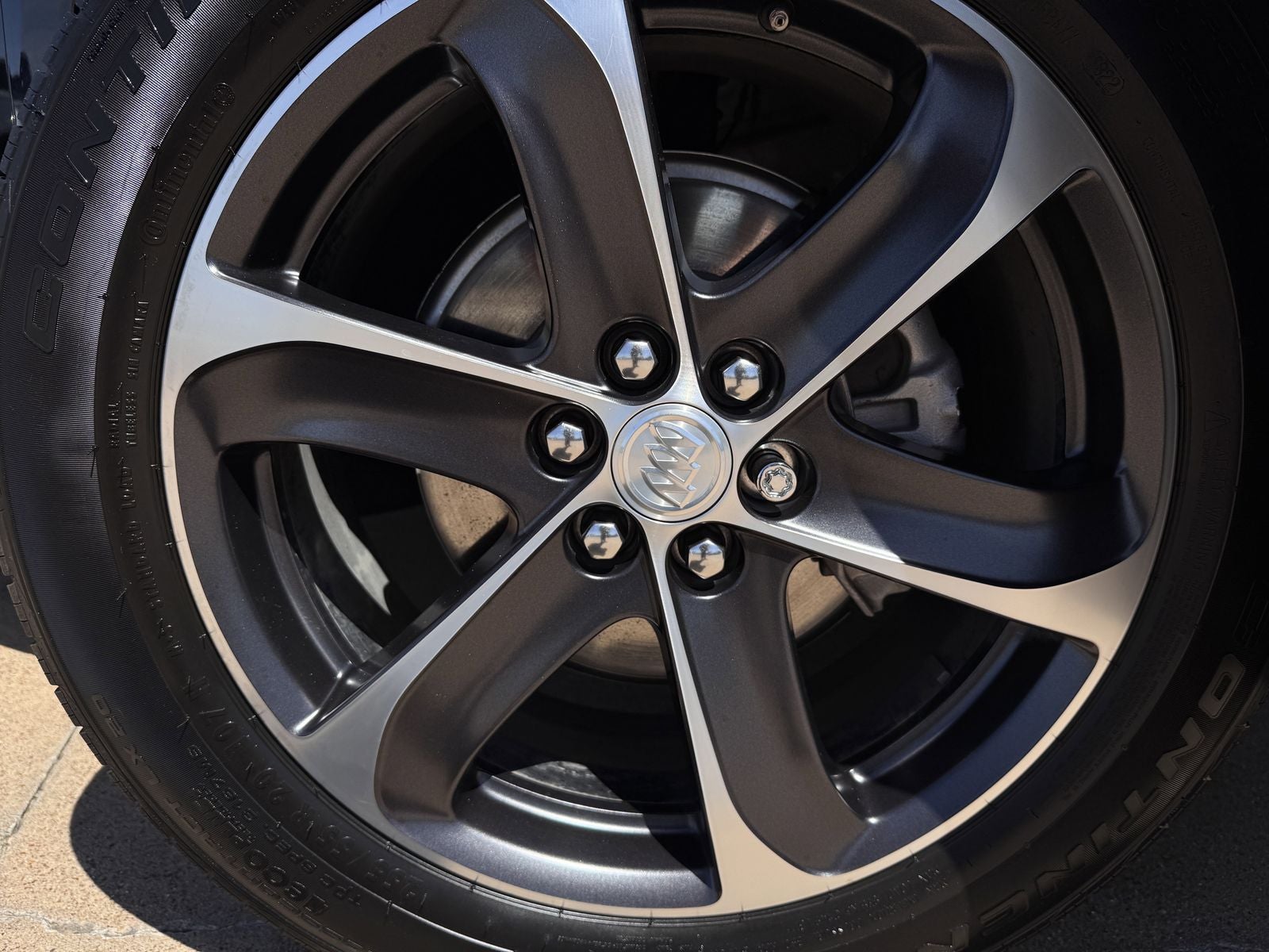 2022 Buick Enclave Essence