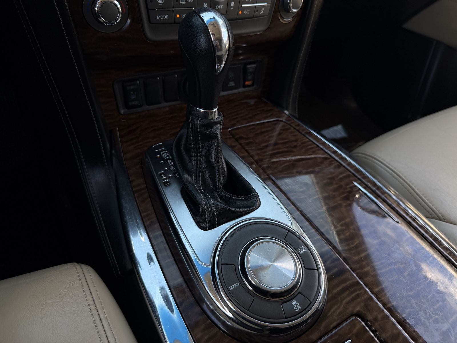 2017 Nissan Armada SL