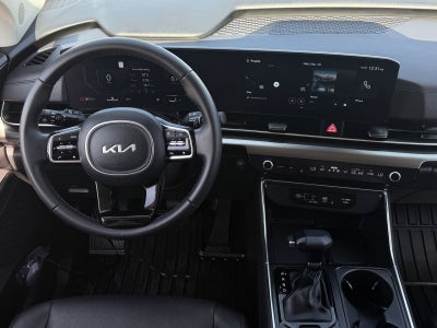 2025 Kia Carnival SX