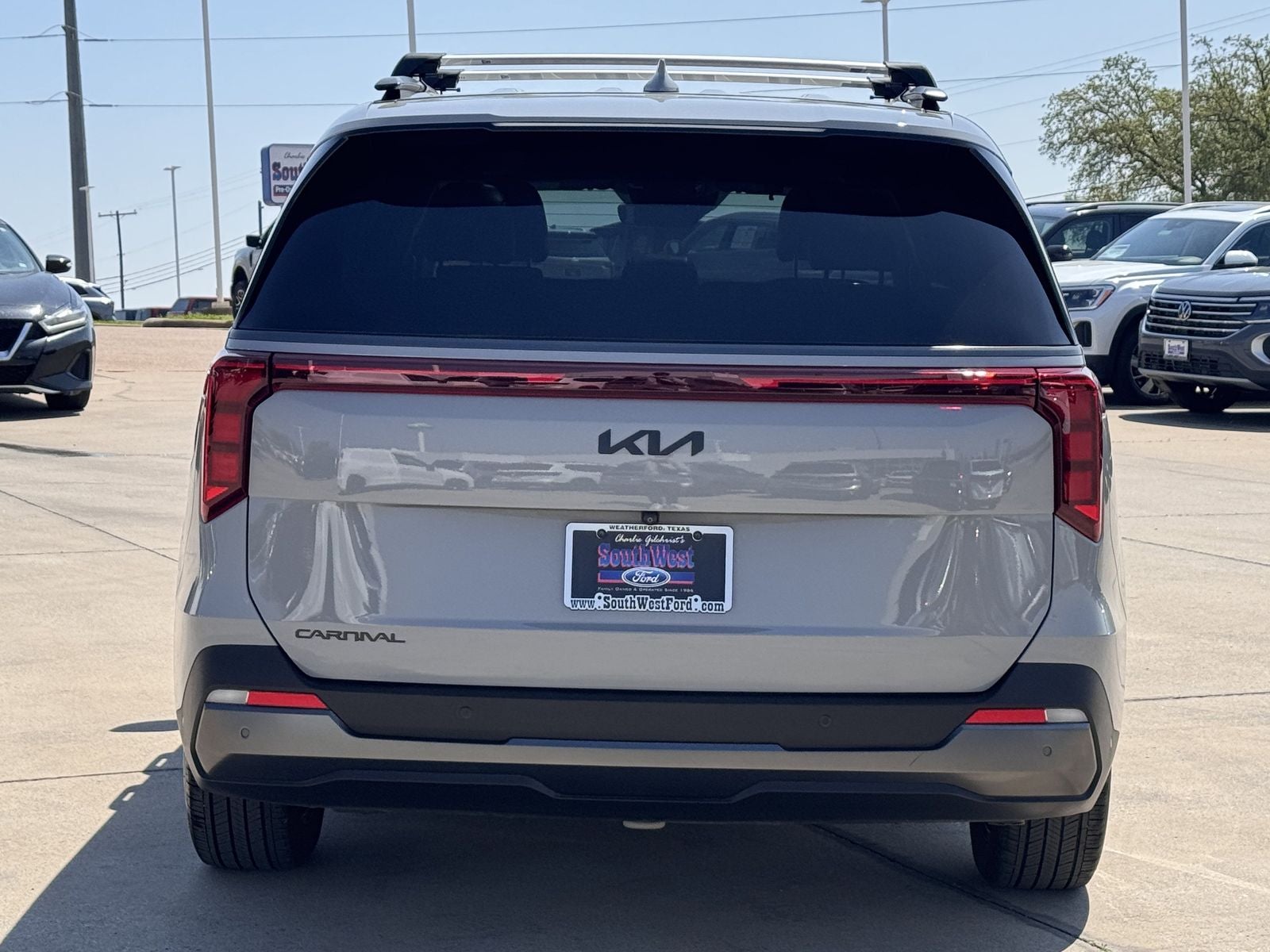 2025 Kia Carnival SX