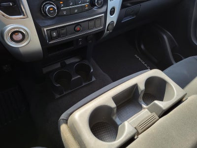 2017 Nissan Titan SV