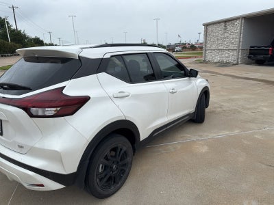 2024 Nissan Kicks SR