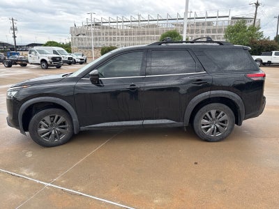 2022 Nissan Pathfinder SV