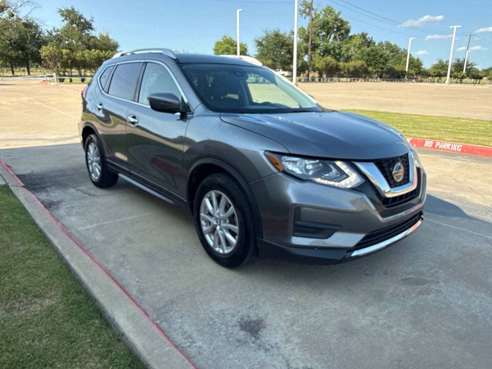 2020 Nissan Rogue SV