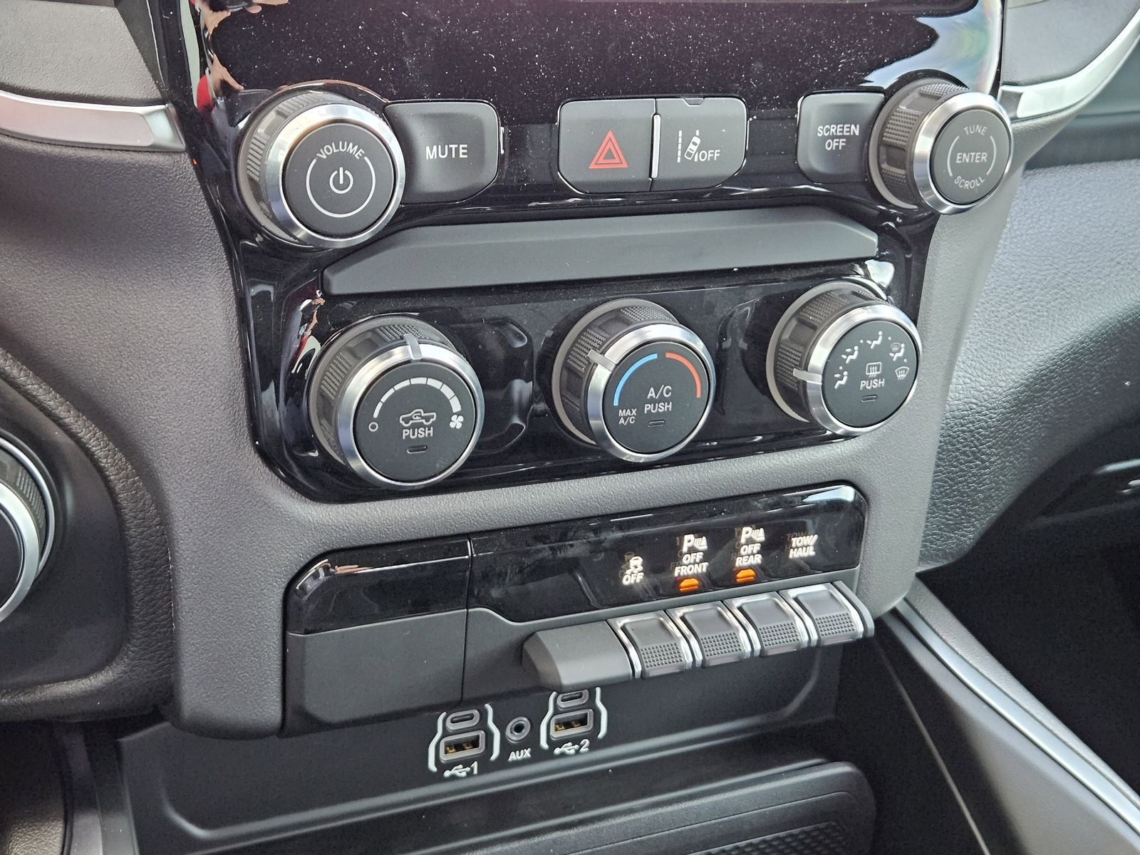 2026 RAM 1500 Express