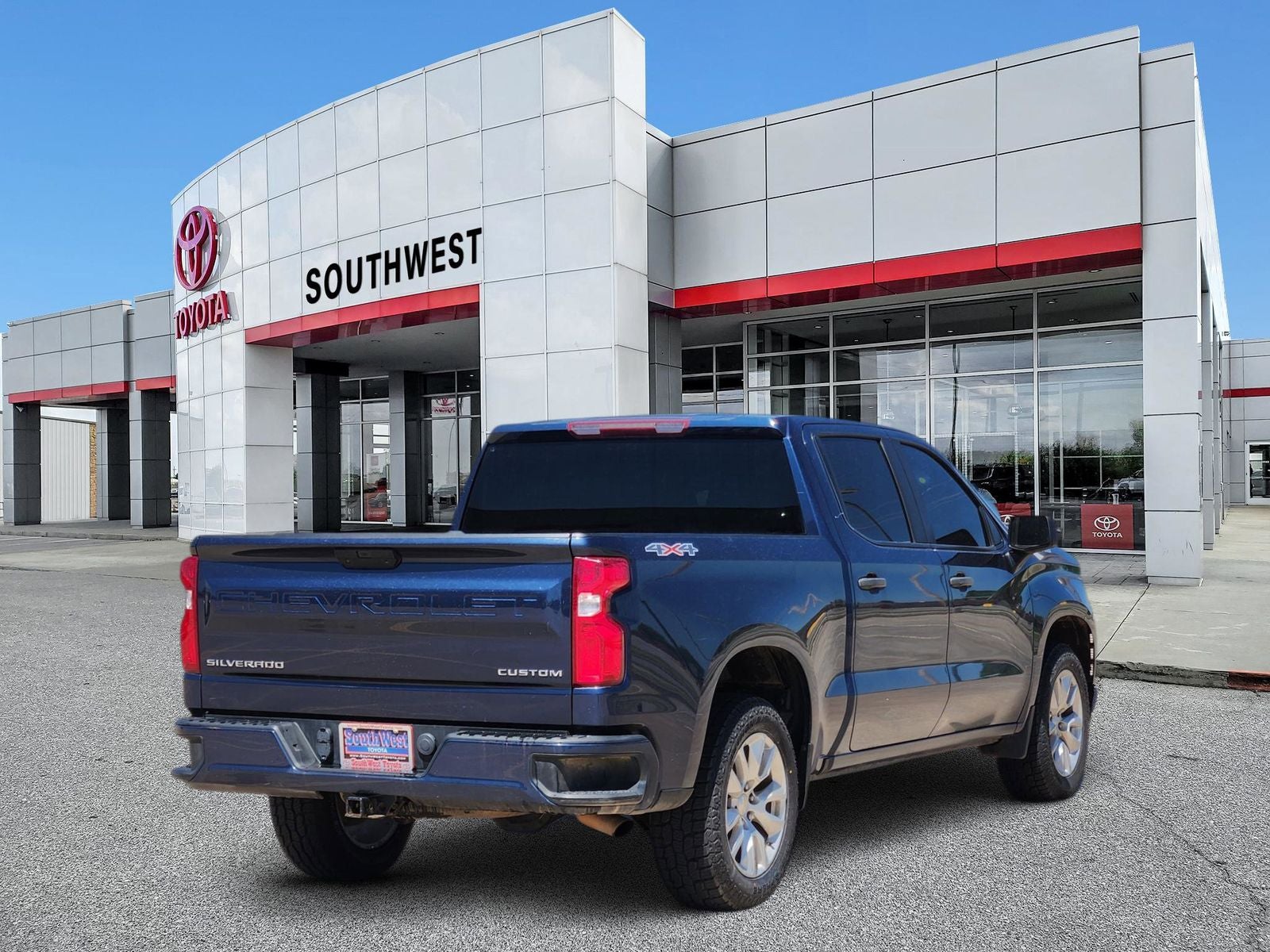 2022 Chevrolet Silverado 1500 LTD Custom