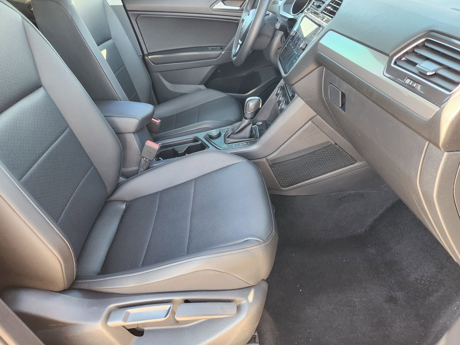 2020 Volkswagen Tiguan 2.0T SE 4Motion