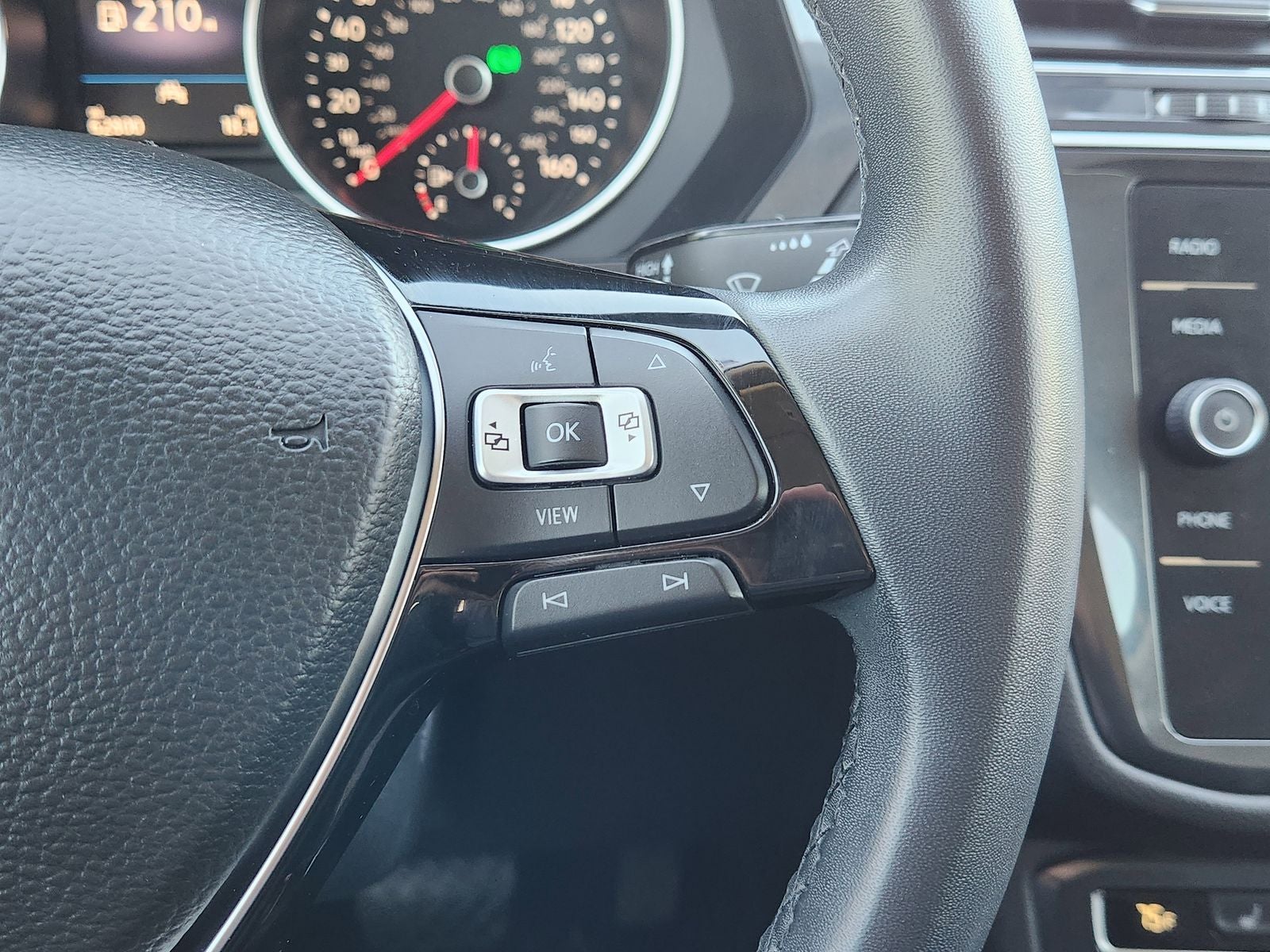 2020 Volkswagen Tiguan 2.0T SE 4Motion