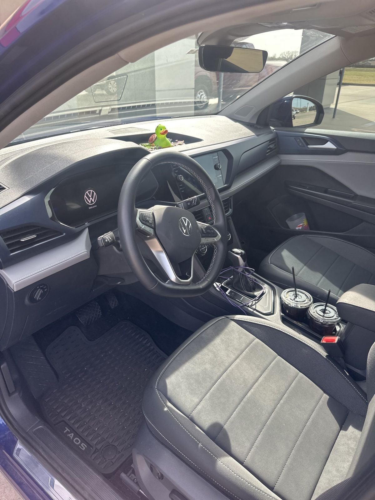 2024 Volkswagen Taos 1.5T SE