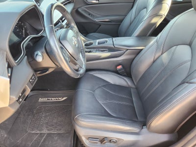 2019 Toyota Avalon XLE