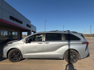 2023 Toyota Sienna XSE 7 Passenger