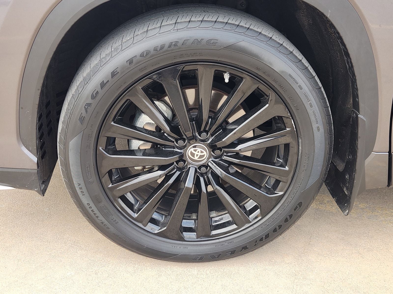 2024 Toyota Highlander XSE